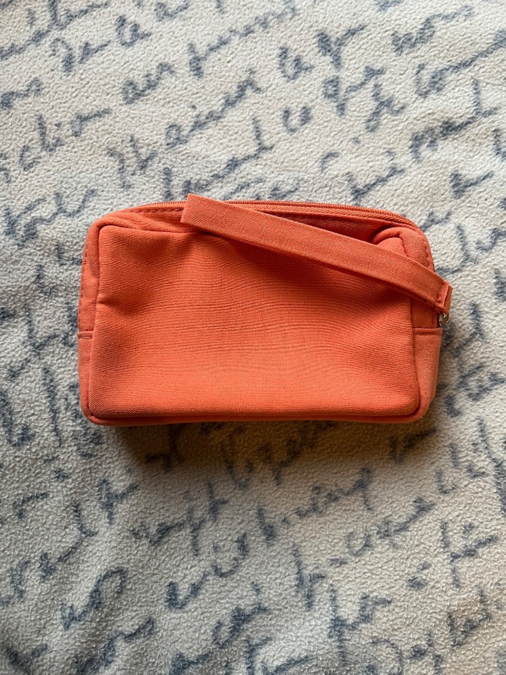 VALENTINO Small Pouch - Picture 2 of 5